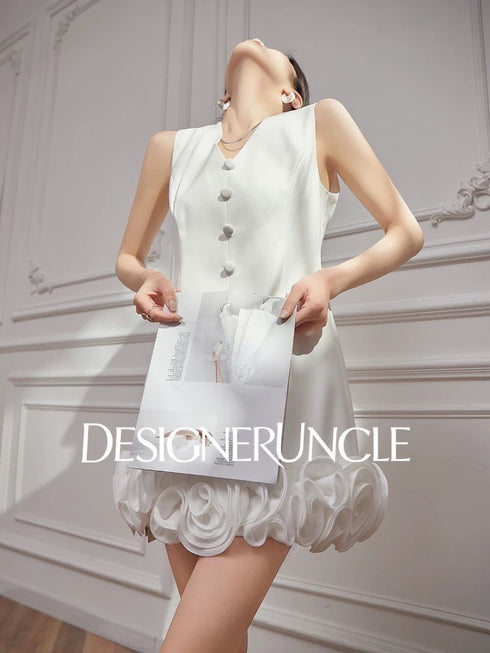 Ladies Sleeveless V-Neckline Classic Rose Decor Mini Dress